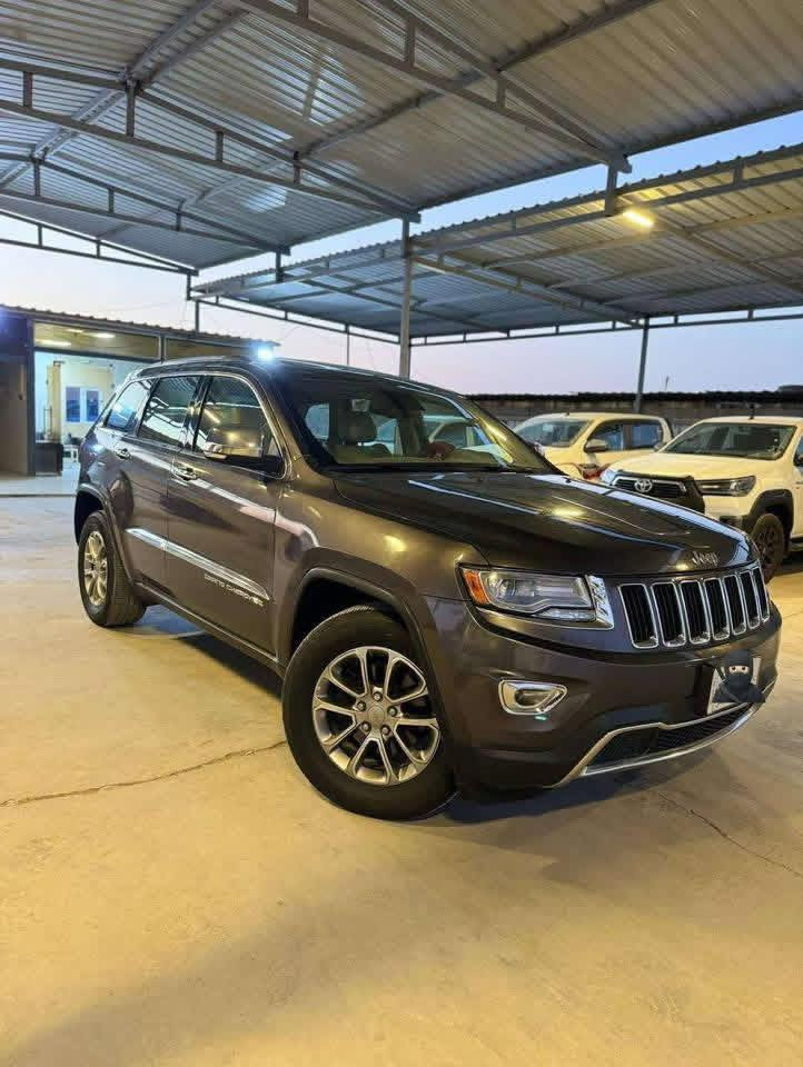 السلام عليكم ورحمة وبركاته جيب شيروكي لمتدد
موديل ٢٠١٥ فول مواصفات 

الحادث سطحي. بدون بجم 

مطلوب مراوس بجارجر 

من ١٦

إلى ٢٠

***********
