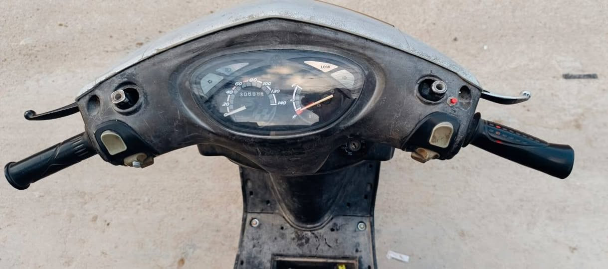 دراجه البيع نوع ماكس ١٤٠ السعر ٣٠٠ وبيها مجال العنوان الامين الثانيه الباتري ضعيف ***********
