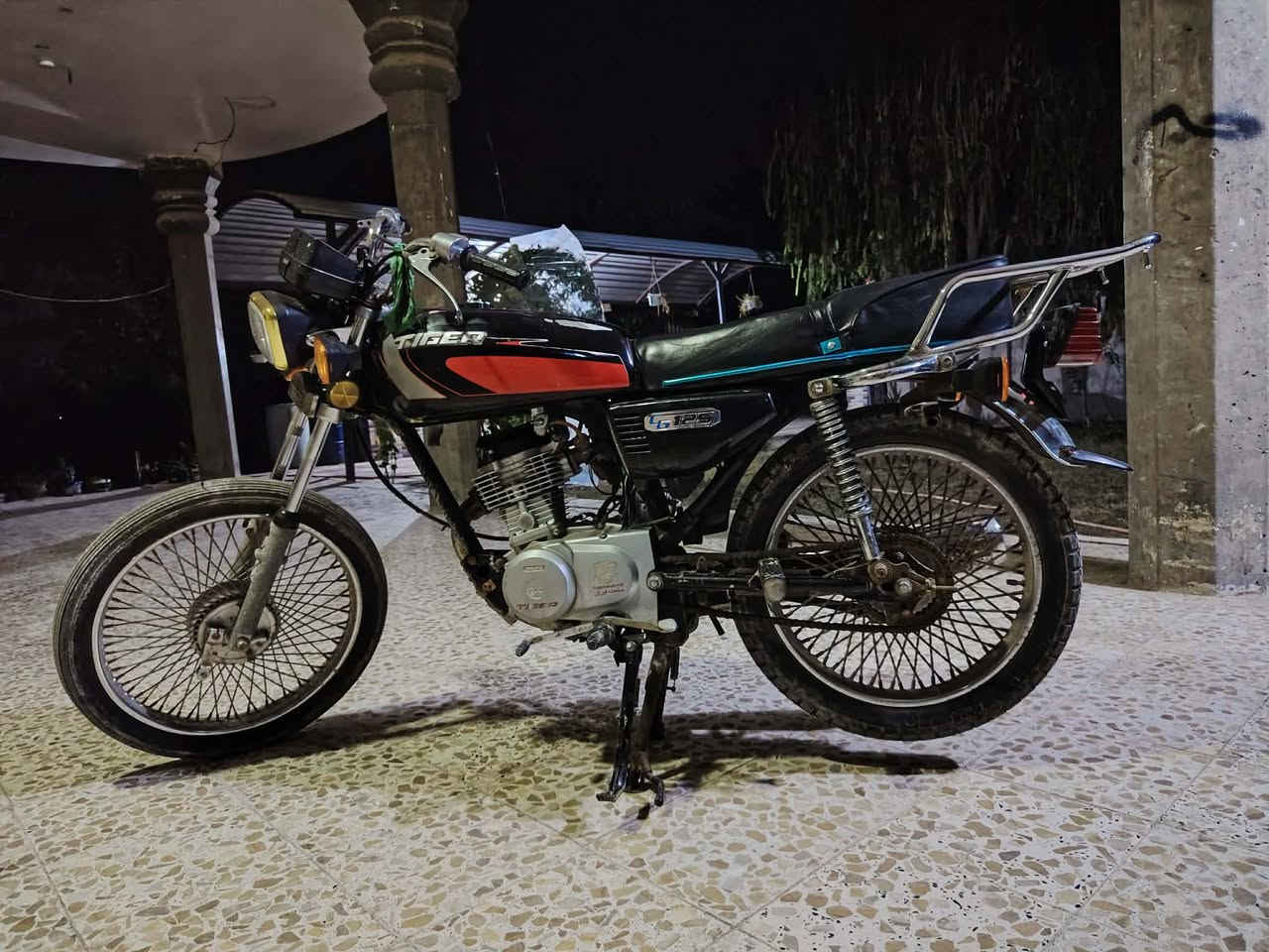 سلام عليكم من رخصت صاحب الكروب دراجه تايكر موديل ٢٠
كلك مكفول ضاعن الاوراق يمي 

الدراجه محرك خير من الله لا تنقيص ولا تبخير ما مفتوح أبد ع الفحص

السعر ٤٠٠ وبيها مجال قليل للاستفسار اكثر ***********متواجد واتساب فقط خاص اعذرني ما ارد عليك المكان سدة الهنديه منطقة المهناويه
