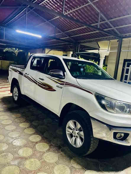 السلام عليكم 
للبيع بيكم ٢٠١٨ كويتي 
كفاله من الصبغ يوجد بارد المؤشر بالصوره 
السياره باسمي السعر ٢٦ وبيها مجال للشراي 
مكان السياره بغداد التاجي 
للاستفسار الاتصال على الرقم 
***********
