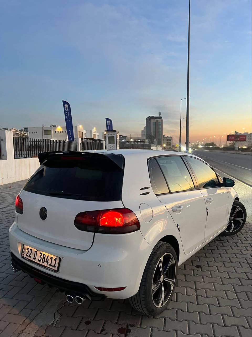 بسم الله
گؤلف موديل 2012 فوول مواسه فات 
سلايد 
گير توماتيك+حادي+سپؤرت 
تحديد سورحه + ويل سپؤرت 
شاشه ئايپاد  
مةكينه ١٦ بي تؤربؤ ي مةرغووبي بازاري 
گير مةكينه تبريد به شةرت 
رةقةم و سةنةوي نوي 
تةقة و رةقه بة شةرت 
دينار مةسرةفي تيدا نيه
پيشي كامل زينؤن 
بوياغ دوو پارچةي هةيه 
پيش و پشت كةپس   
شوين هه ولير 
ڤايبر + واتس اپ+ كورةك 
***********
*********** أربيل, العراق
