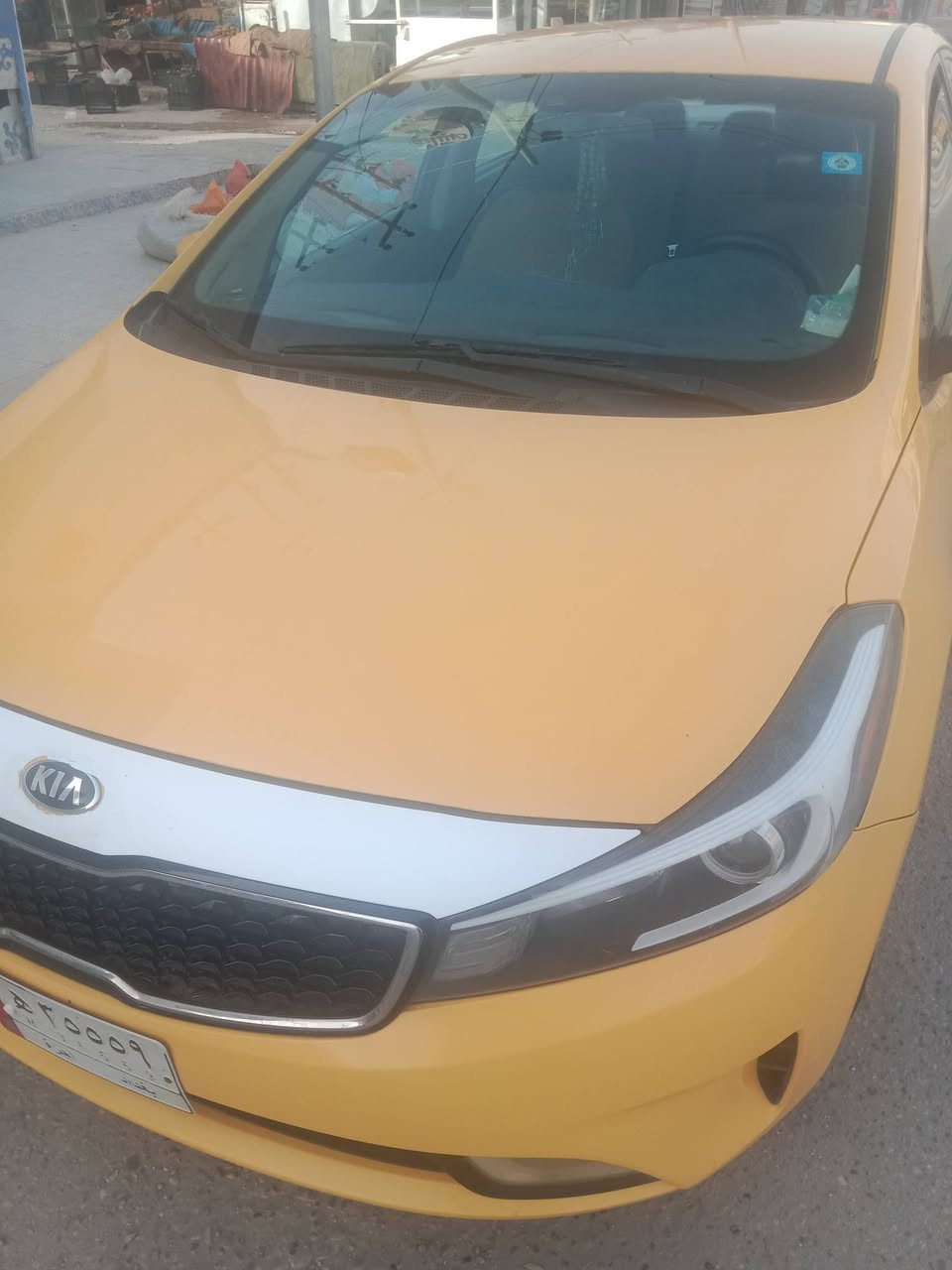 السلام عليكم كيا فورتي موديل ١٧ السياره ليبل واحد كله بدون تبديل كير مكينه تبريد تخم تير باتري جديد السياره نظيفه جدا رقم بغداد سنويه ٢٨ بااسمي السياره تحويل مباشر مكان السياره بابل المركز ماشيه ١٤١ الف السعر ١٢٥ ورقه رقم الهاتف*********** واتساب بيه الرقم. بدون ايرباك السياره
