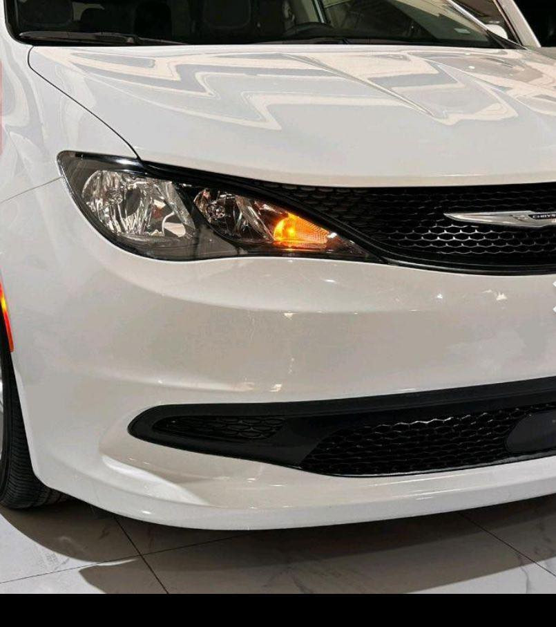 السلام عليكم  
🚦🚦🚥 ارخص باسفكا بالعراق  🚥🚦🚦

🥊 للبيع كرايسلر باسفيكا فيوجر 
🥊 وارد امريكي 

🥊الحادث تبديل باب خلف السكن وكالة وصبغ نص قطعة من باب السكن ( يعني قطعة تبديل وقطعة صبغ )

🥊 الموديل ٢٠٢٢   مرقم كامل رقم اربيل باسمي
 ايرباك بردة فقط راجع سستم 

🥊ماشيه ٣٦ الف مشي امريكا وحاليا ٣٩ الف 
السيارة جديدة لوك 

🥊محرك 6 سلندر 3600

🏓🏓المواصفات 🏓🏓
٢- رادار امامي 
٣- لايت زنون 
٤- حساس خلفي 
٥- بصمه 
٦- بصمه ابواب 
٧- تشغيل عن بعد 
٨- الابواب كهرباء تفتح وتسد بريمونت
٩- كشن امامي  كهرباء 
١٠- كامره خلفيه دوارة 
١١- شاشه 
١٢- ابواب الجانبية كهرباء 
١٣- الصندوك كهرباء شفط
١٤- ثلاث قطع تبريد 
١٥- كشنات منفصل سياحي 
١٦- فول تحكم ستيرن 
١٧- سايد بريك بصمه 
١٨- الكشنات تدفئة
١٩- ستيرن تدفئة
٢٠- اوتو ستوب
٢١- مانع تزحلق
٢٢- تحديد مسار
٢٣- ابواب كهرباء 
٢٤- بردات بالابواب بلاديه 
٢٥- حساس الامطار اوتو 
٢٦- 7 مقاعد مريحة – ترتيب 2+2+3
٢٧- كراسي صف ثاني قابلة للطي (Stow 'n Go)
 ٢٨-شاشة
بلوتوث – USB – أبل كار بلاي / أندرويد أوتو
تحكم كهربائي بالمرايا والنوافذ
نظام تكييف أمامي وخلفي مستقل

🚘🚘البجم كبس ع قفلة الشركة بلادي 🚘🚘
مكان السيارة بغداد - الاعظمية 

🌺🌺السعر $$ 222 $$ ورقة 🌺🌺

للاستفسار اكثر ***********
