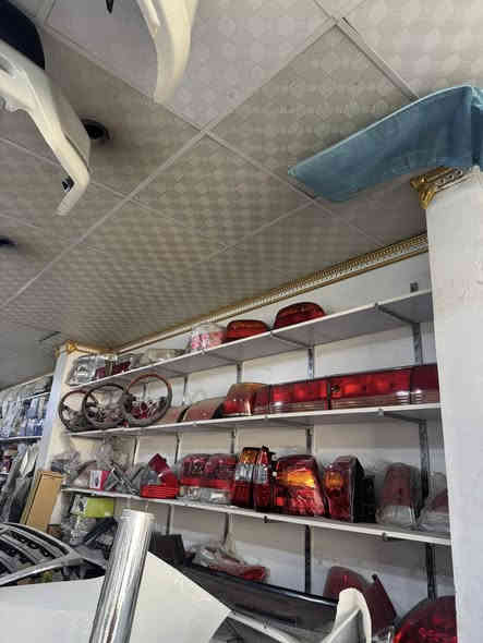 سلام عليكم
غراض لاندكروز وبرادو ولكزز كلشي متوفر لايتات
دعاميات مرايات بك لايتات ستيرن دركه ستيرن وبيبان خلفيه
لاندكروز مكان البصره ***********
