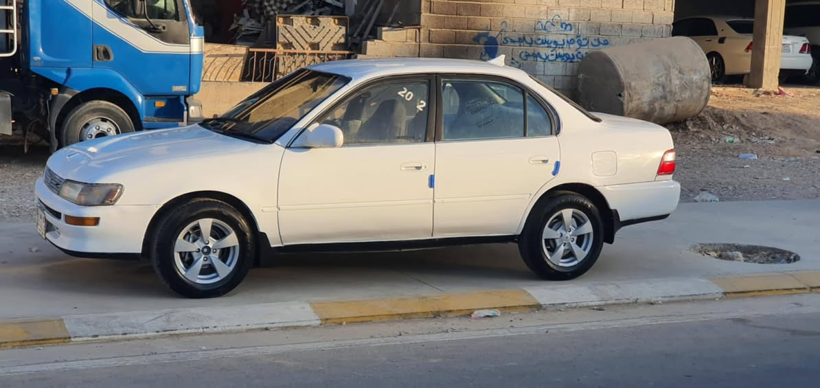 كورله نفخ محور ١٩٩٣
سنويه صارلها شهر من نافذة
ضربتها لدوسه لجوة باب لسايق ولخلفي بدون دواخل فقط لدوسه من برة 
صبغ حزام للجماليه
تخم تاير جديد
بور بريك واعنبار ومتضومه بريك كلها جديدة
تبريد منضومه جديدة
دشبول جديد مال بلادي
بطاين لبوب كلهن جدد
صدر امامي خلفي جديد
كهربائيات كلها جديدة
كير خير من الله لمكينه بيها خيط بخار
لسياره حلوة وجاهزة من كلشي باستثناء لمكينه بيها خيط بخار قليل كلش 
السعر٤٦ وبيها مجال قليل
للاستفسار ***********
