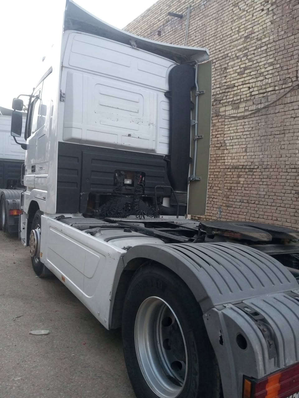 كتروز تك موديل 2006 ادبلو حجم 1946
سيارة مكفولة قمارة وشاصي
رقم سليمانية مربوطة جوانب متحركة 
بس راس 
مكان العمارة 
***********
