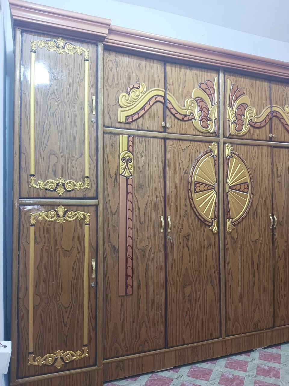 السلام عليكم كنتور 6باب ملحق للبيع السعر 300 قفل قفل مكاني الدجيل ***********
