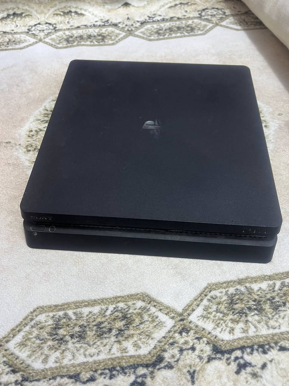 بلي ستيشن فور سلم عدد جوستك ٢       وحده اصلي وحده تجاري  السعر 225


**إذا كنت صاحب هذا الإعلان وتريد حذفه لأي سبب، رجاءا أرسل رسالة إلى الدعم الفني**