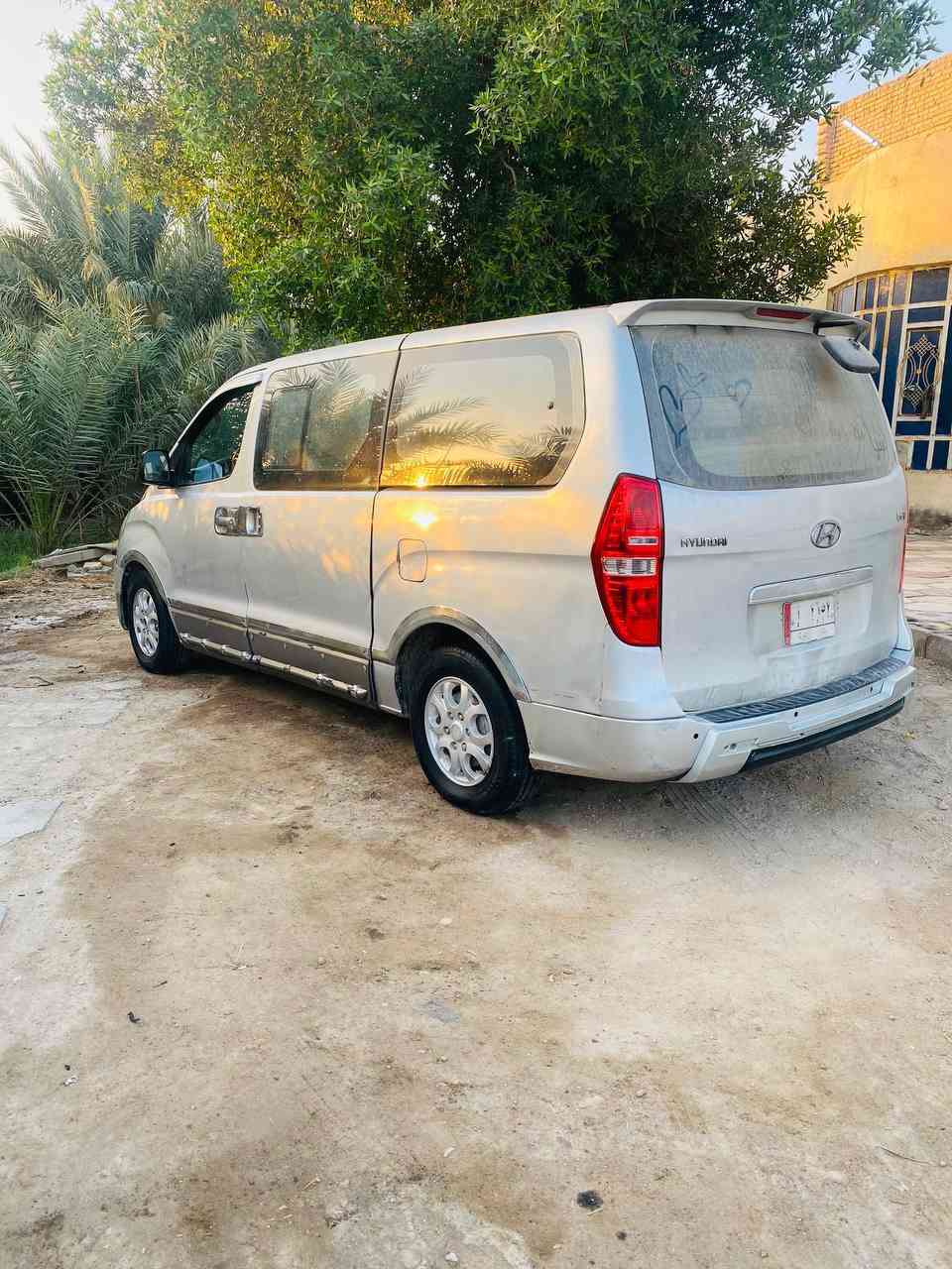 السلام عليكم
ستاركس للبيع 2009مفتوح محور مسكر

مكينه+گير+حداديه (كله جديد)

مداور ثاني يووم 
بيها صبغ فقطط الجاملغ الخلفي جهة العبري
مكان ناصريه سوق الشيوخ 

***********
