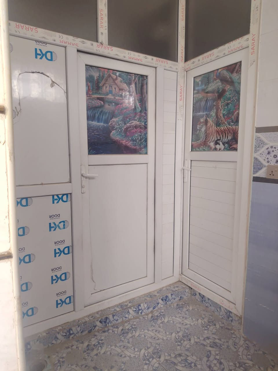 دار للبيع
المساحة: 200 متر مربع 

طابو زراعي 

الموقع:  قضاء الكوفة خلف ميثم التمار عليه السلام

شارع الكرشات 

يتكون من
غرفة عدد  ٣
صالة 4*6.5
أستقبل 6.5*4
مطبخ مفتوح جدار سيراميك أرضية بورسلين 

صحيات داخلية وخارجية

 مكشوفة عدد ٢

بناء مرتب 

أرضية بورسلين أبو الـ 60

وكاشي 

خدمات ماء_كهرباء_  مولده

 للاستفسار والاتصال :

***********

***********
