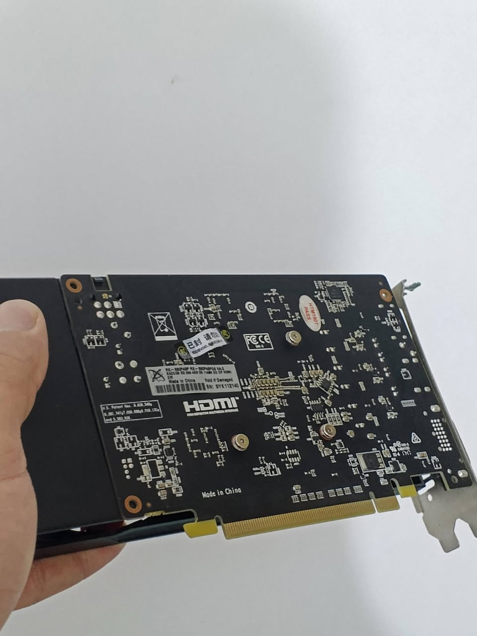 كرت شاشة rx 560 4gb شغال بس من تشغل لعبة يكرش 
سعر 30 الف قفل 
مكان كربلاء يم مستشفى الكفيل يوجد توصيل محافضات 
***********

