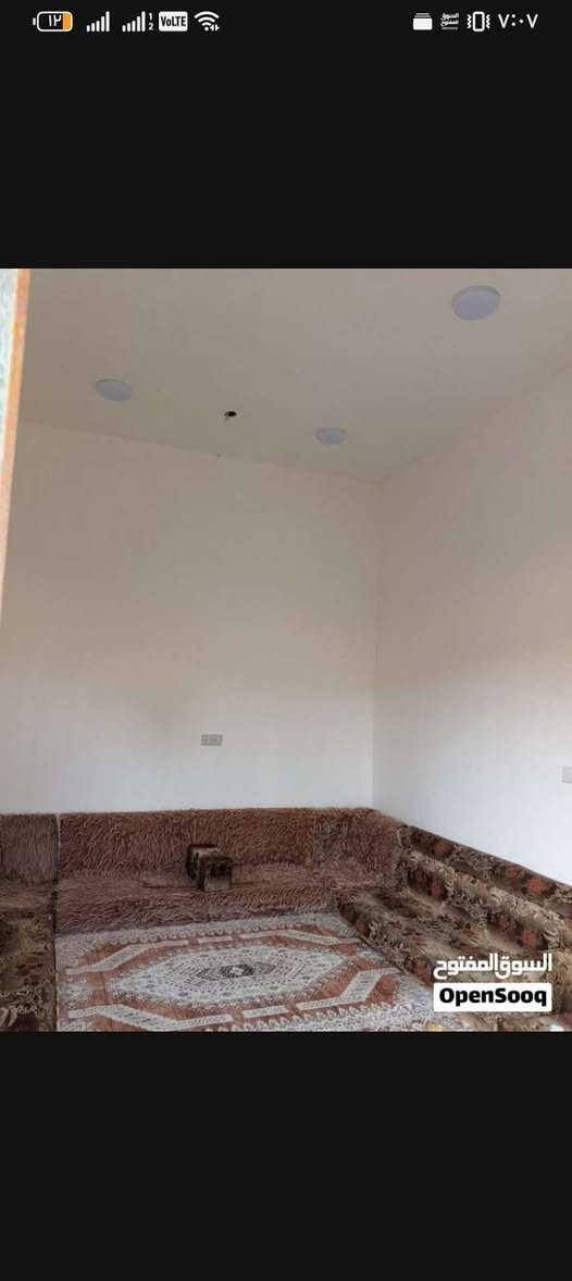 سلام عليكم
بيت للبيع ابو خصيب بهادريه شارع سيد غريب
البيت بناء حديث وجديد
مساحه 100
طابقين
غرفتين صاله. عدد 2
حمام عدد 3
طابو زراعي
قويب عل كلشي 
السعر 105 وبي مجال لشراي
ايستفسار هذه رقمي واتساب ***********
