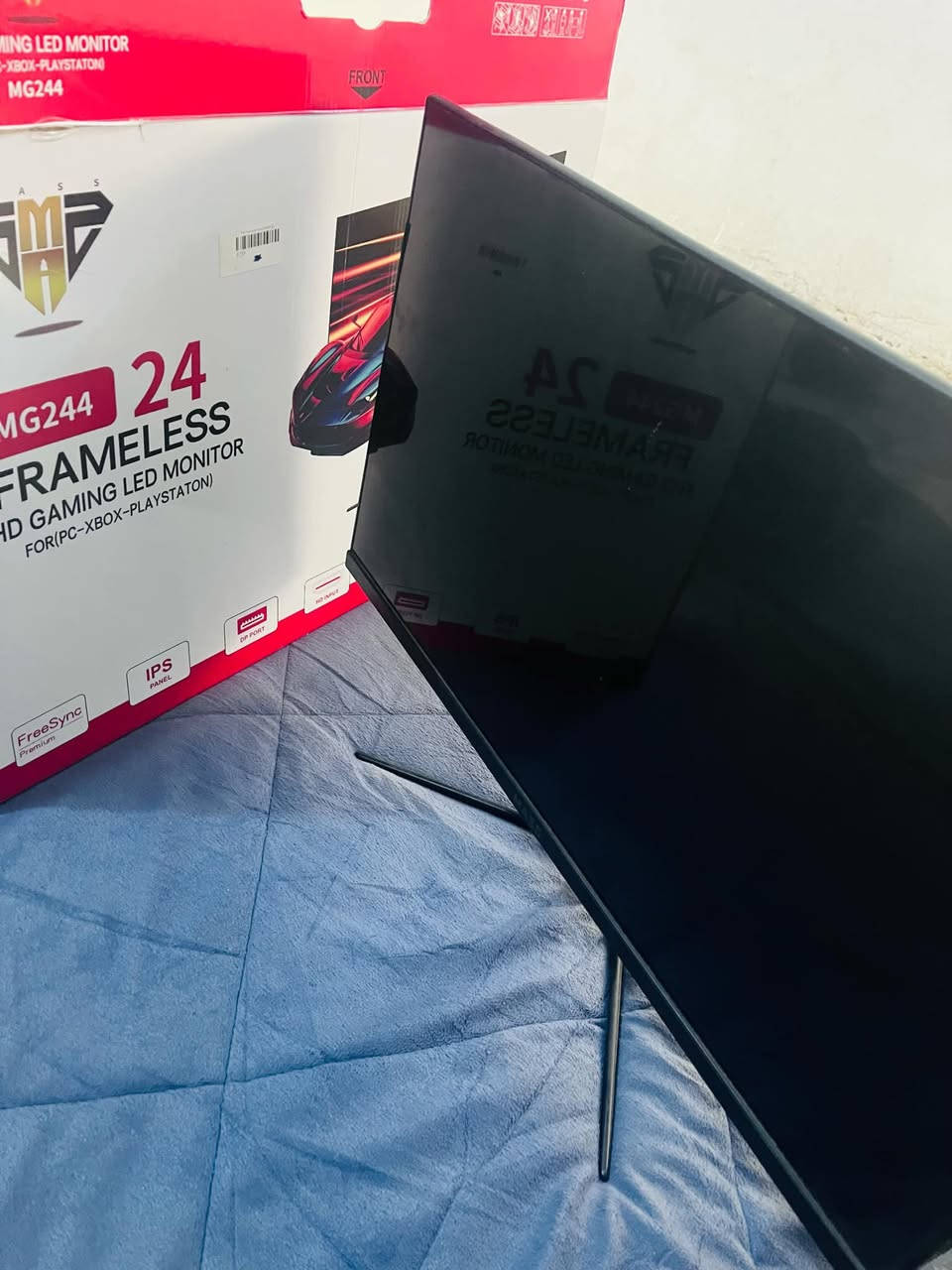 شاشه من شركة Mass
144hz
حجم 24
السعر 100 
مكاني كوت
‭***********
او خاص
