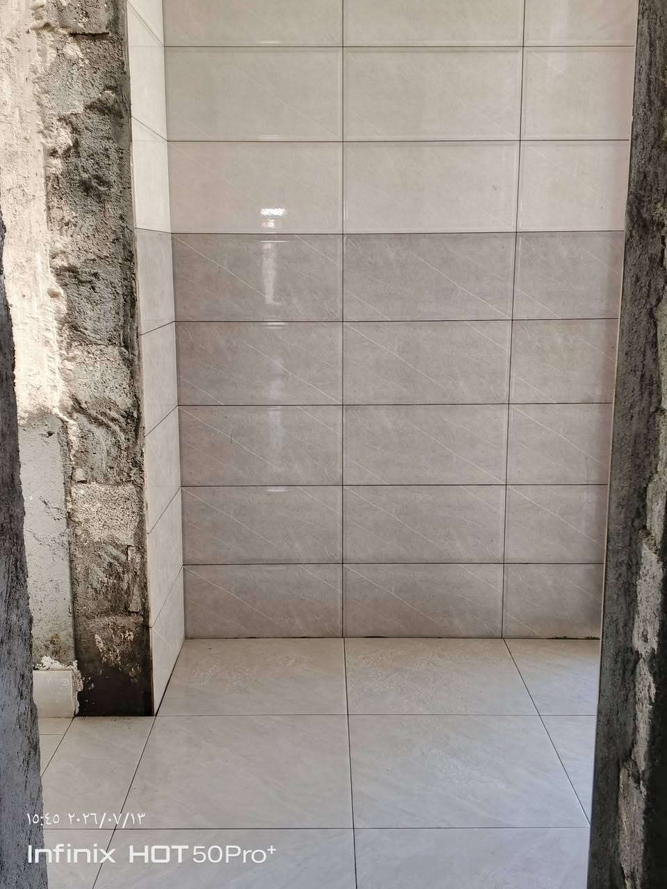 سلام عليكم اصطه سرميك متفرغ حلين هذه رقم علي وتساب ***********
