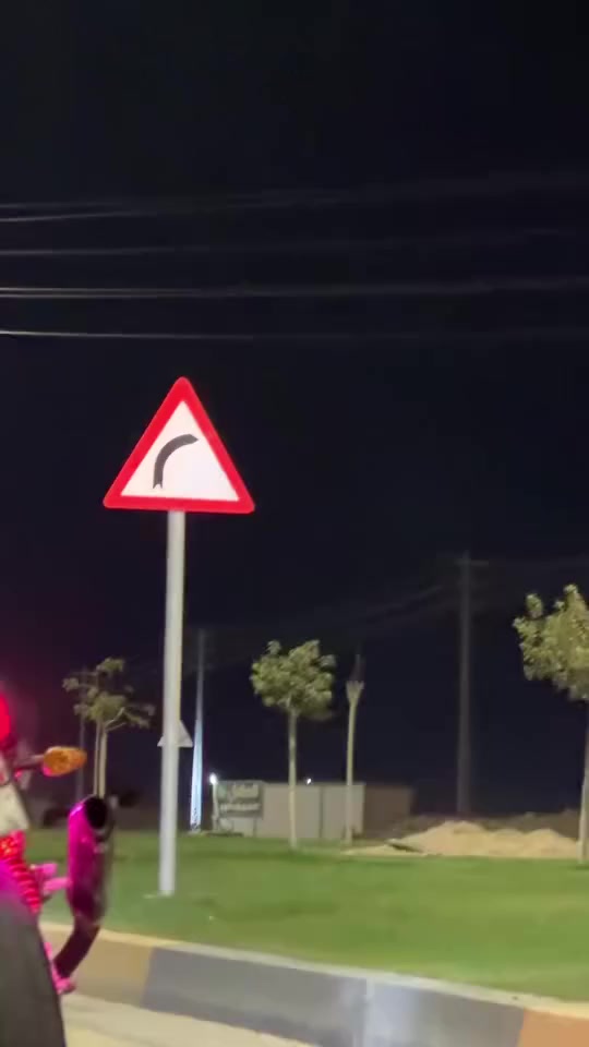 السلام عليكم دراجة سيبي 400 جيل ثاني الدراجة للبيع مكانها انبار فلوجة الدراجة فوول بس يرادلها ادامة للكابريترات مالتها وهاهيه غير هالشي كلشي مابيها شلعة ومعدل فول 8 ولفات و 16 ولف وكل عطل مابيها يعني صدك فول السعر مليون و 750 وبي مجال قليل حك الجية رقمي الواتساب *********** متواجد بس واتساب والمو شراي لا يجي ولا يسأل ولا يتعبني رجائاً
