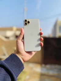 آيفون ١١ برو ماكس • ٦٤ • دبل خط