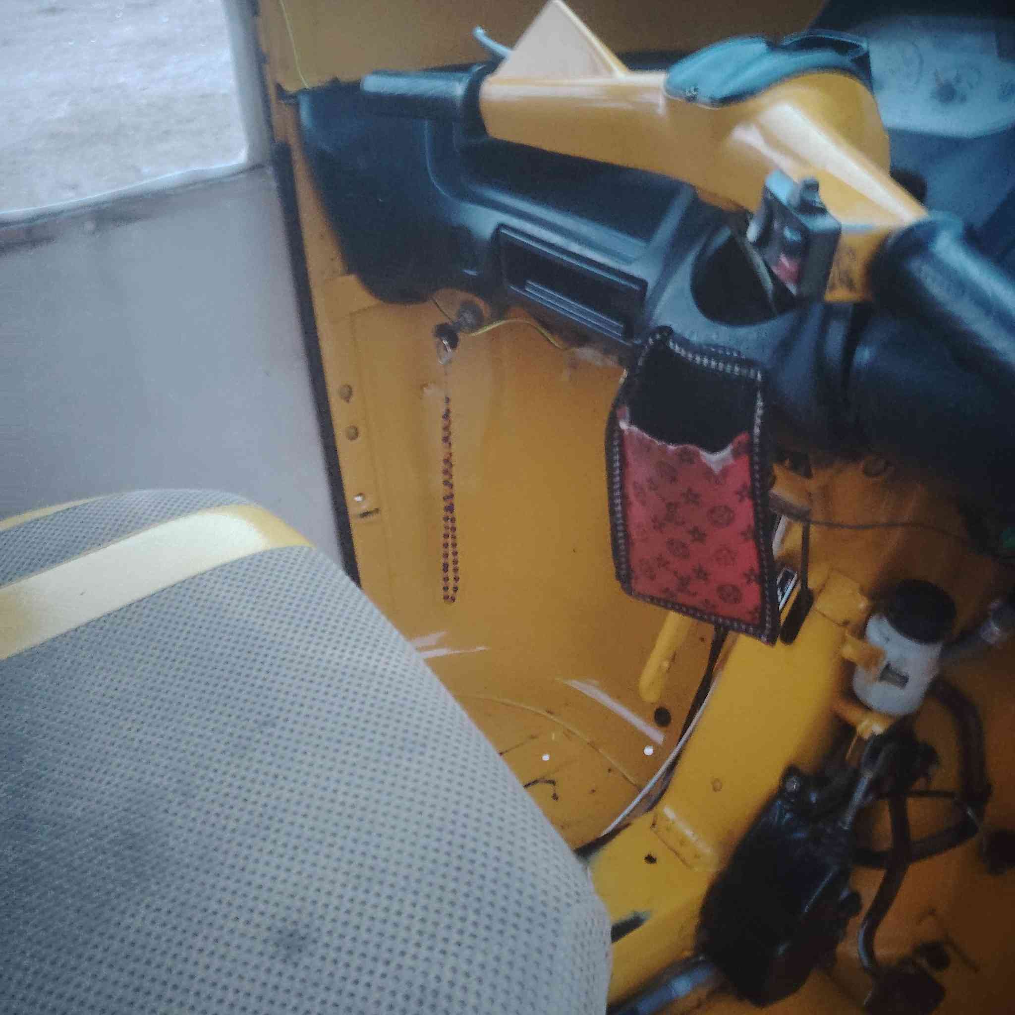 تكتك بياجو موديل ٢١ محرك بلادي ما مفتوح أوراق اصولية العنوان بغداد ابو غريب الشهداء قرب جامع التقوئ السعر مليونين و ١٠٠ للاستفسار الاتصال على الرقم ***********
***********
