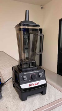 خلاط كهربائي
