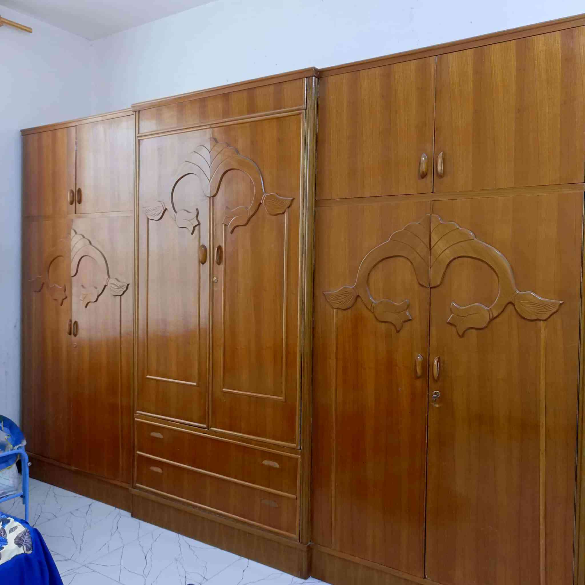 غرفة تسكام بيها نقص اقفال وضرر بسيط السعر 650 وبيها مجال المكان حله للاستفسار الاتصال على الرقم
***********
