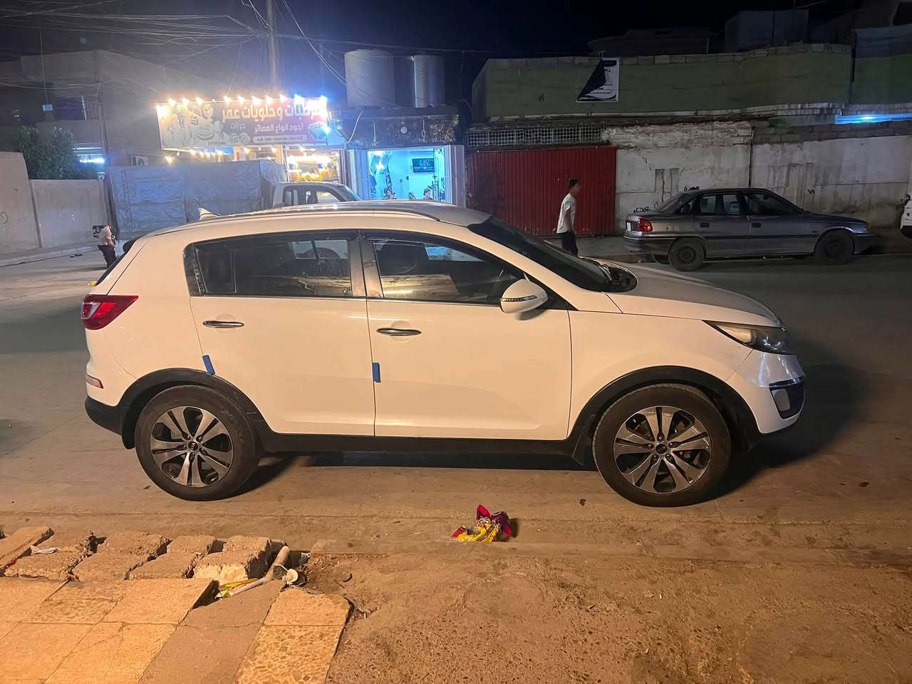 كيا سبورتج خليجي موديل 12 سنويه جديده لل31 محرك وكير وتبريد شرط جديد رقم دهوك ب اسمي شرط التحويل داخلها جديد سياره مال جنايه كاعده سياره كلش حلوى بيها صبغ بسقف الشراي يتصل ع ***********
***********
