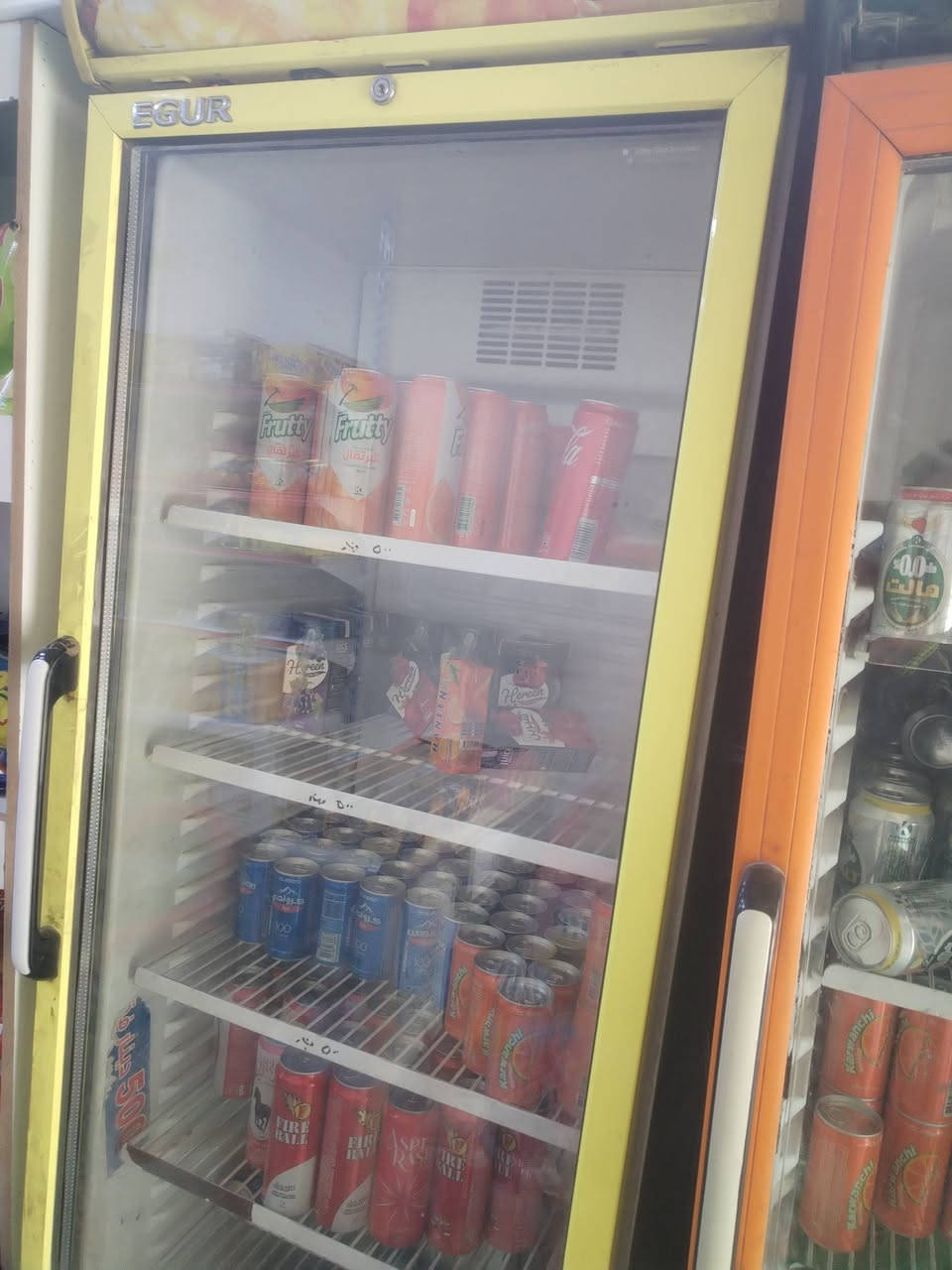 السلام عليكم ورحمة الله وبركاته عندي برادات عددهم ٤ للبيع موقع قريب اعداديه الجوهري رقم الهاتف ***********
