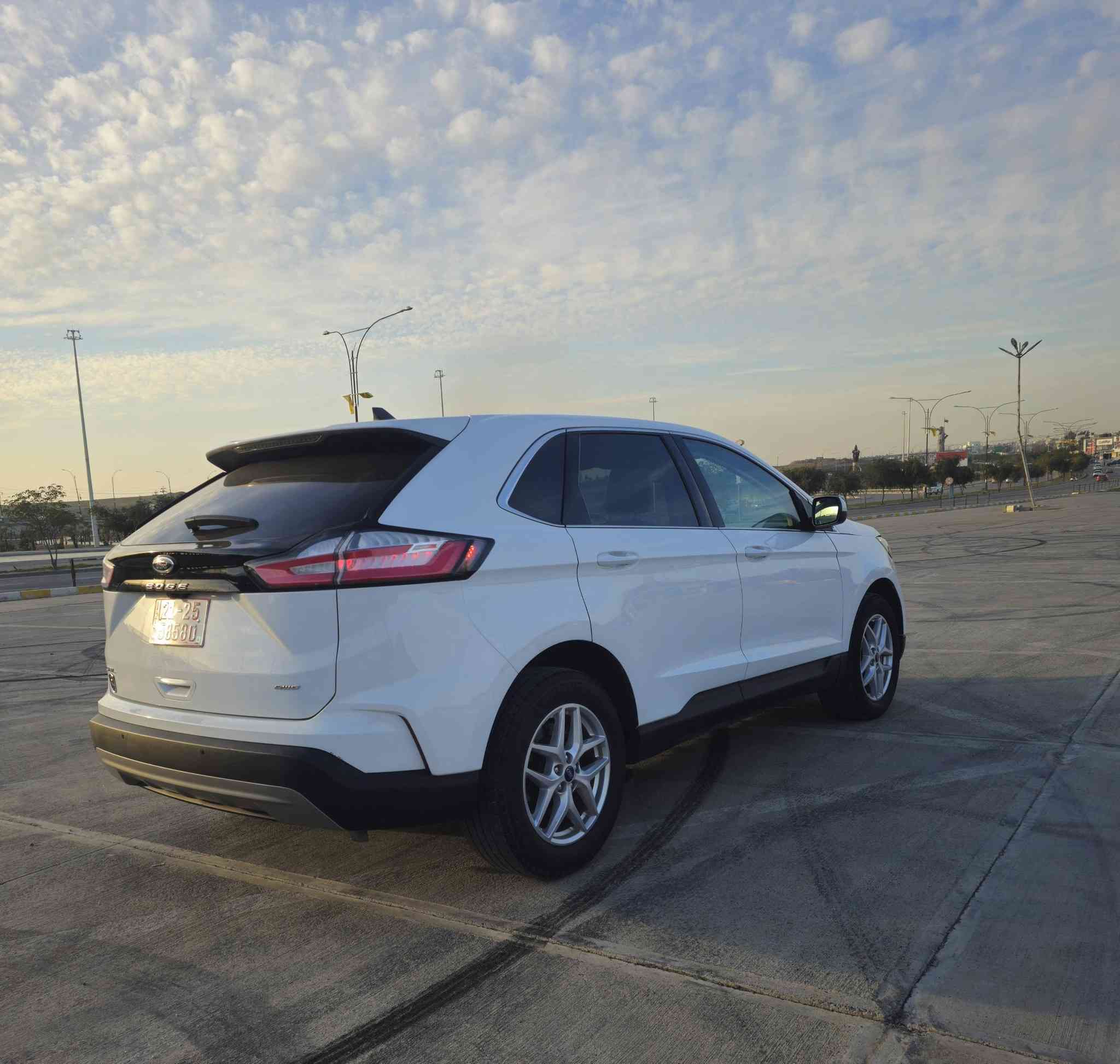 فورد ايدج 2023
رقم كاتى
مواصفات SEL
كشنات جلد وكهرباء وتدفئة
رادارات
شاشة تسلا كبيرة
فقط بنيد صبغ وبيها تعديل بارد ورصعة مصلح كارت / موضحة بالصور
ماشية ٣٣ الف
سعر  ١٥٧ ورقة
***********
