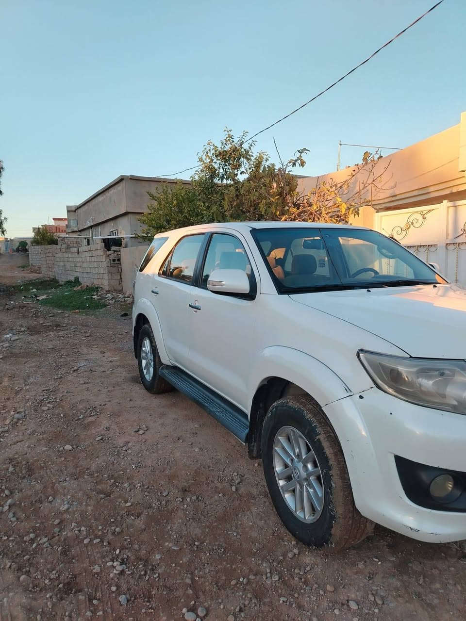 يا الله اللهم صل على محمد وال محمد بيع مستعجل  لموشراي رجاآ لاتعبني
تويوتا فورتشنر لون ابيض ثلجي موديل 2014 وارد خليجي بيها راس البونيد صبغ فقط ودعاميه اماميه الخلفيه صبغ فور ويل محرك 2700 مكفول 7راكب  كشنات تايرات برجستن حساس خلفي كاميرا خلفيه ميري كهرباء اشاير بالمري تحكم ستيرن شاشه اندرويد سبعه راكب تدفئه تبريد فريز جديد غاز جديد  ثلاث قطع تبريد بريك ABS مانع نزلاق سنويا 26 رقم بغداد مشرع وطني بسمي تحويل ثاني يوم السعر 180  وبيه مجال الاتصل ***********
