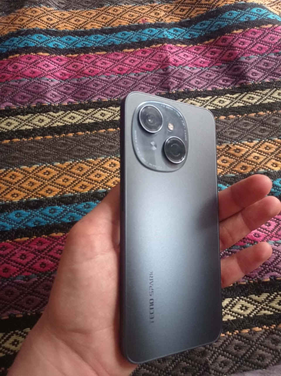 السلام عليكم 
تكنو سبارك 1
للبيع 
ذكره،128
بطاريه5000mAh
دبل سيم
كامره شغاله 
بصمه وجه اصبع 
نضافه 100/100
استخدام شهرين
مكاني موصل 
ب125 وبي مجال


**إذا كنت صاحب هذا الإعلان وتريد حذفه لأي سبب، رجاءا أرسل رسالة إلى الدعم الفني**