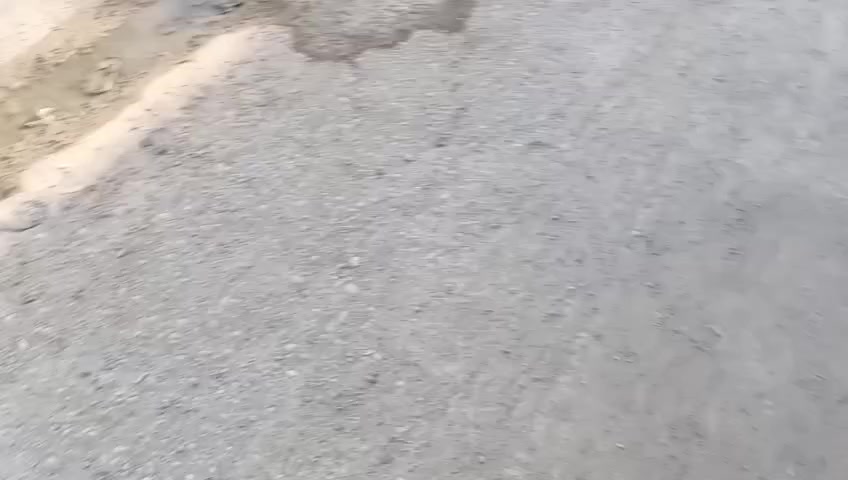 ارض للبيع في حي الملايين الثانية قرب ملعب شمام  مساحتها ١٤٧متر السعر ٢٥٠ للمتر الواحد وبيها مجال لشاري  اتصال ***********  أو واتساب
