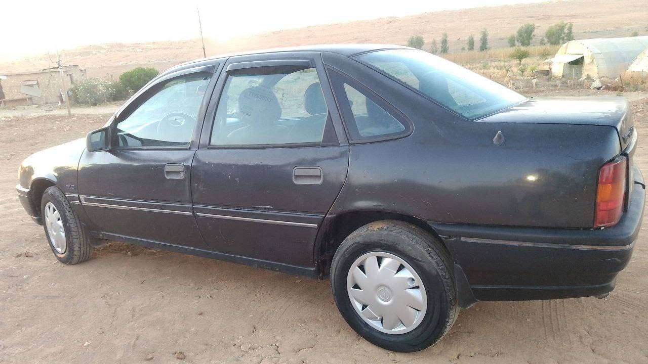 سلام عليكم ڤكترة حجم 20 لون اسود گير شرط نضيفة  بيهاا كابون بنازين شاصي نضيف وضع شركة تحويل گبل!! هاذا رقمي ***********وبي وتساب 
***********
