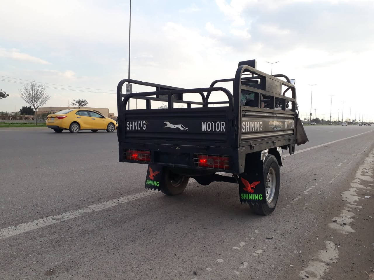 ستوته مكفوله من كل شي ركبه محرك كله شرط 17 للبيع***********
