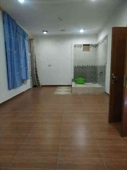 السلام عليكم.
 بيت مساحة ٢٠٠متر بحي الزهور بناء حديث طابقين موقع مميز للاستفسار الاتصال على الرقم
السعر ١٢٥ قابل للتفاوض
*********** وووووو ***********
