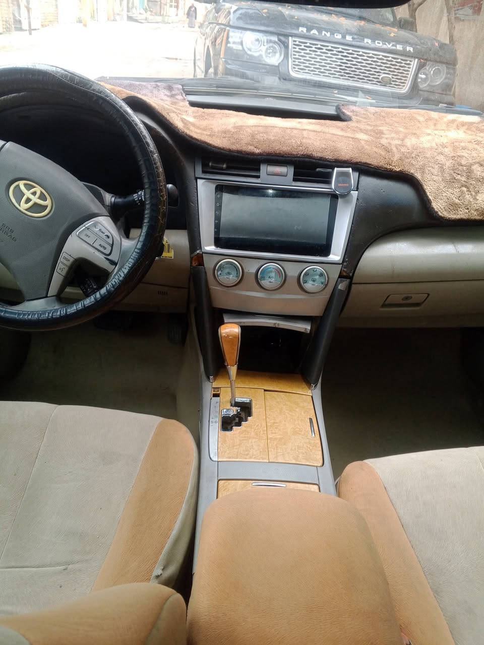 السلام عليكم شباب كامري موديل 2007حادث جاملق خلفي سياره مصبوغه جماليه لاشاصي ولالغد مكينه كير خير من الله 6سلندر صدر البارحه كملته السعر86مجال كلش قليل العنوان بغداد العبيدي الاستفسار ***********هزه جديده سنويه 2030 رقم بغداد
