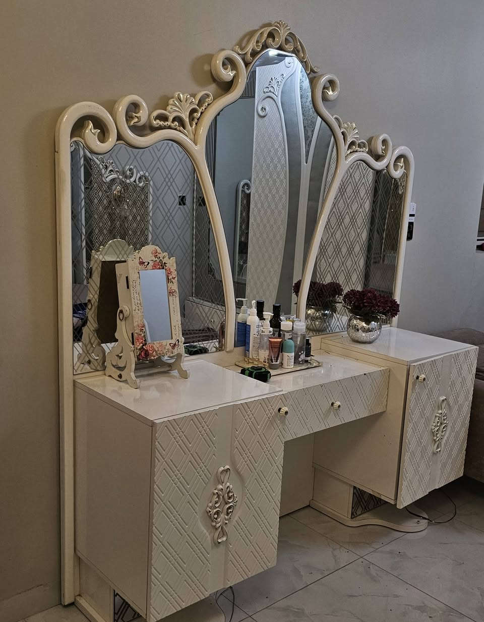 للبيع ب٥٠٠ مستعجله ع بيعتها مكاني بغداد


**إذا كنت صاحب هذا الإعلان وتريد حذفه لأي سبب، رجاءا أرسل رسالة إلى الدعم الفني**