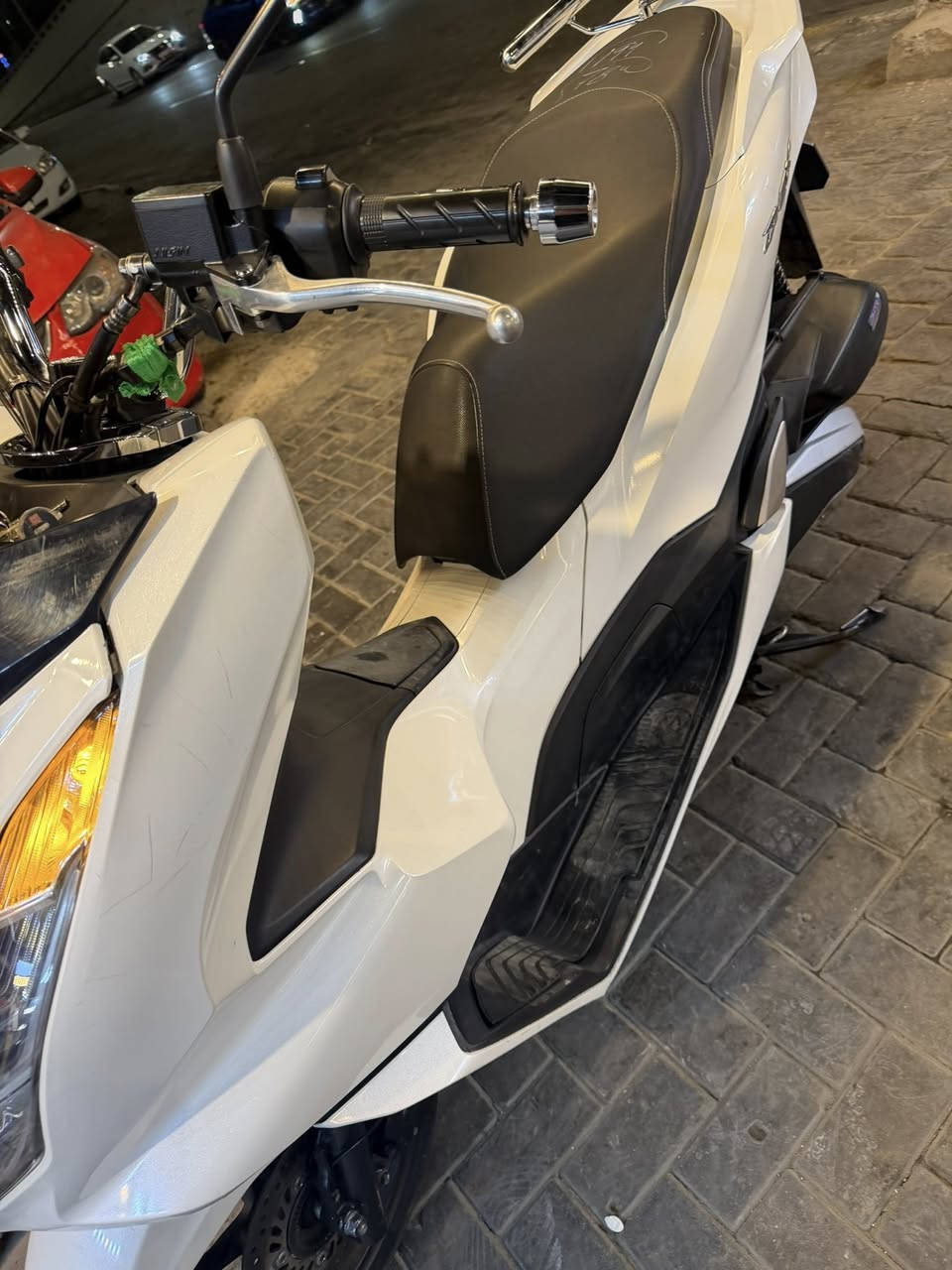 سلام عليكم 
دراجه pcx للبيع مكفوله اي نقص مابيها 
بغداد حي جميله 
***********
ممتوجد خاص اتصل وتدلل 
سعر 17$ونص وبيها مجال بصيط
