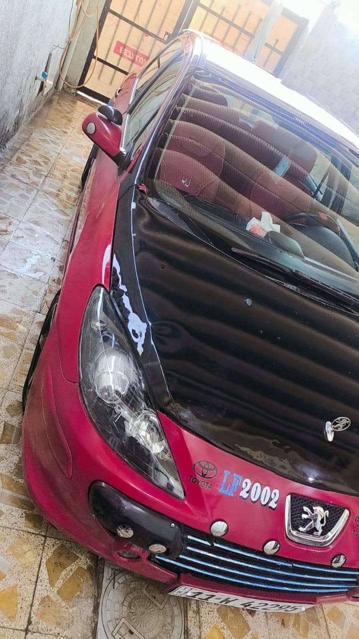 سلام عليكم بيجو فرنسي موديل 2006
السياره بيه عطل بل عقل 
تبريد شغال 
حدايه جديده محرك وكير مكفول 
حساسات شغاله 
سنتر لك 
جام كهرباء
كير اتوتمتيك 
محرك 1800فرنسي
مكان نجف السعر 35وبيه مجال 
***********

