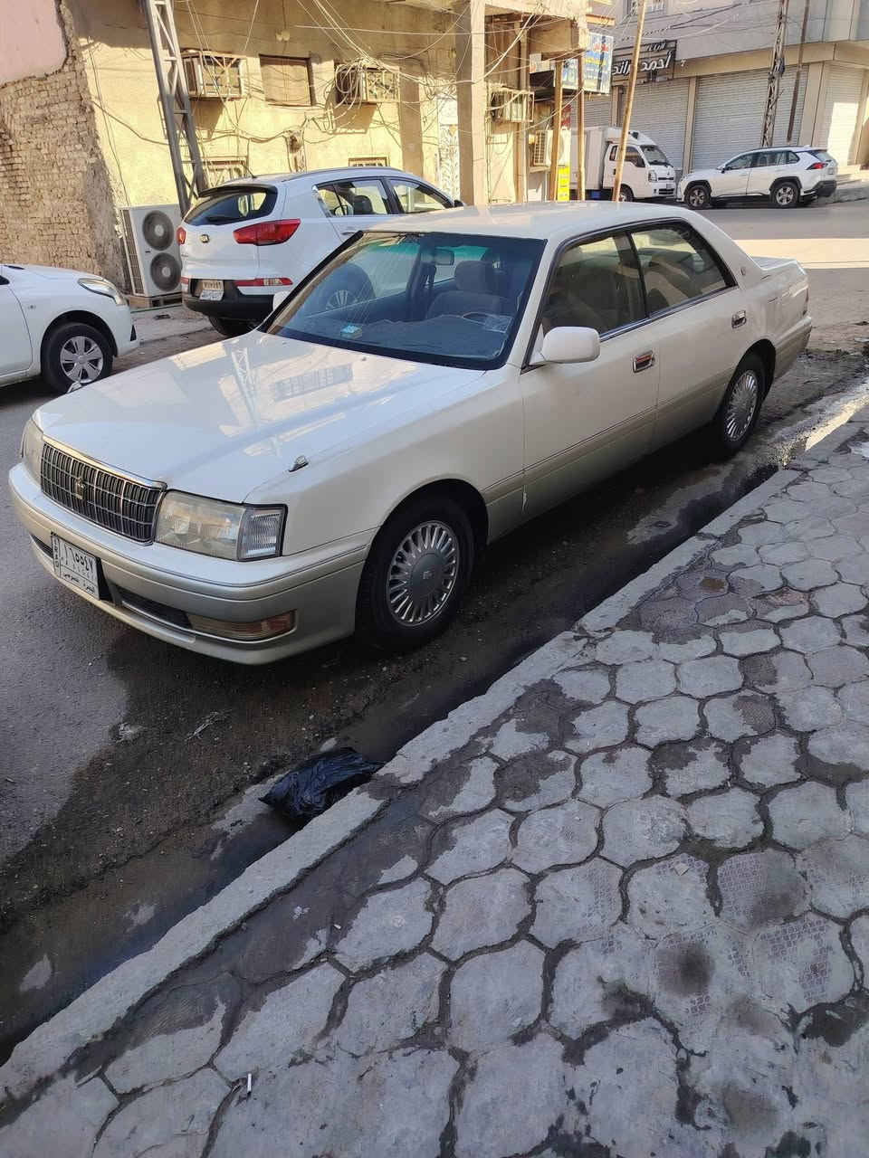 سلام عليكم راس الثور موديل ١٩٩٦ فلات مكفولة من الضربة والكص ونقل الجثةوالتبديل  وكافة الاصوليات والرسميات تبريد شغال شاشة لمس عينه ليزريه تخم تاير سنويه منتهيه سياره بسمي باتري جديد مكينه وكير مكفولات العنوان بصره جمهوريه السعر ١٠٠ وبيه مجال تم اعاده النشر رقم الهاتف ***********
