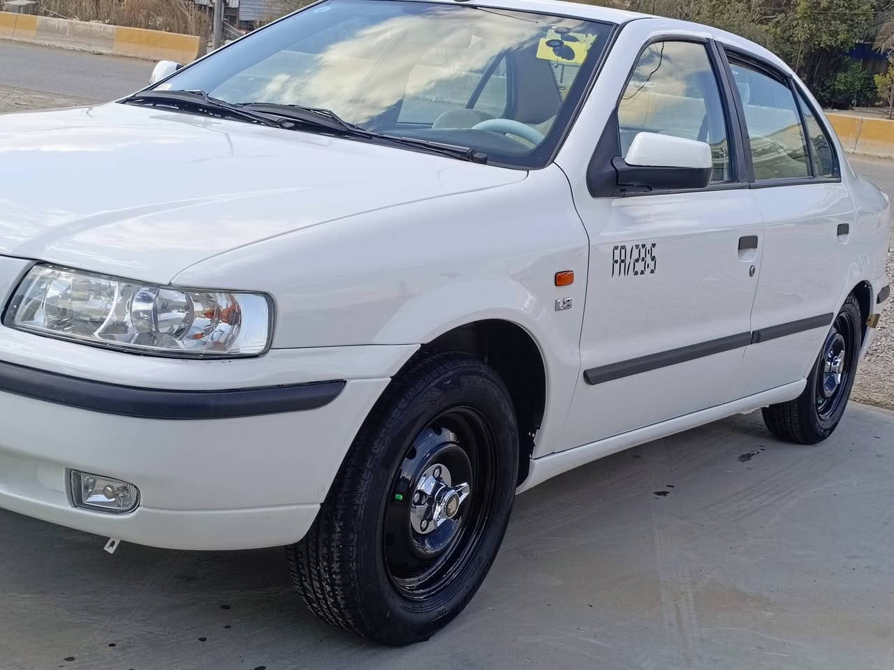 اسلام عليكم سمند 2012 السيارة كلش حلوه كير مكينة خير من الله تبريد تتفئة علة شغال تخم تاير جديد صدر أمامي خلفي جديد مشط جديد جامة أمامية جديدة مابيه كل نقص بسمي مشروع وطني رقم نكليزي مكان بغداد لسعر 44 وبي مجال رقم ***********
