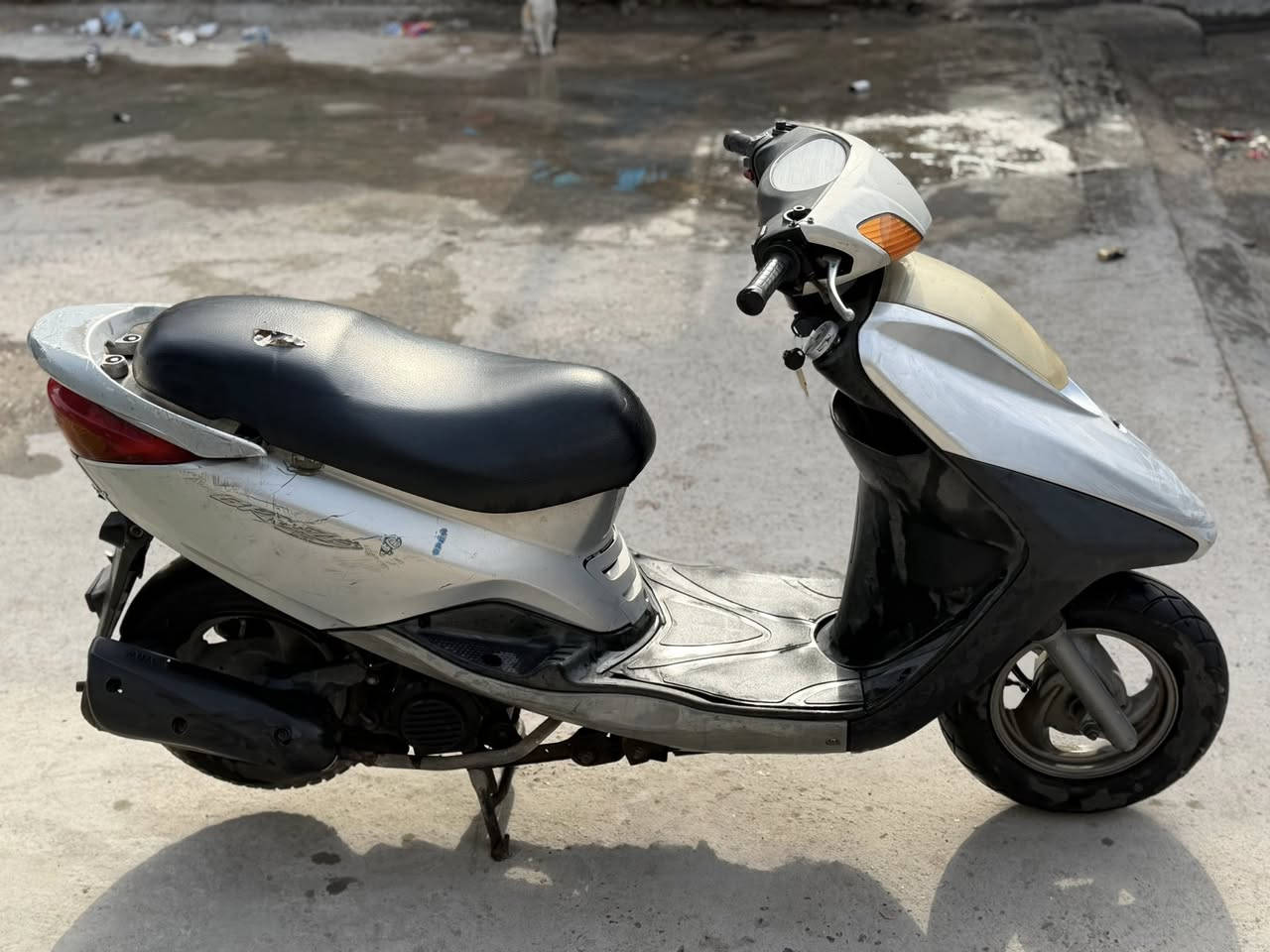 للبيع دراجه بريز رمبه نكره سلف نضيفه جدآ  جدآ ✨
بسعر جدآ مناسب 750 الف وبيه مجال بسيط 💸

📍مكاني بغداد 

للاستفسار ***********
