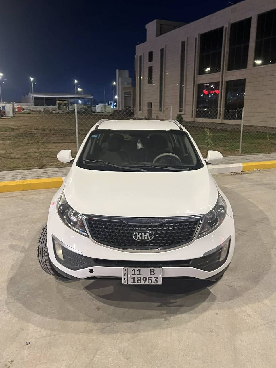 السلام عليكم سبورتج موديل 2011 للبيع خليجي
سياره جاهزه من كل النواحي كير مكينه 

تخم تاير جديد حداديه 100/100.        السعر 133

رقم بغداد نكليزي بسمي مداور ثاني يوم 

مكان السياره كوت شارع النسيج 

***********ابو كيان 

***********سيد سليم
