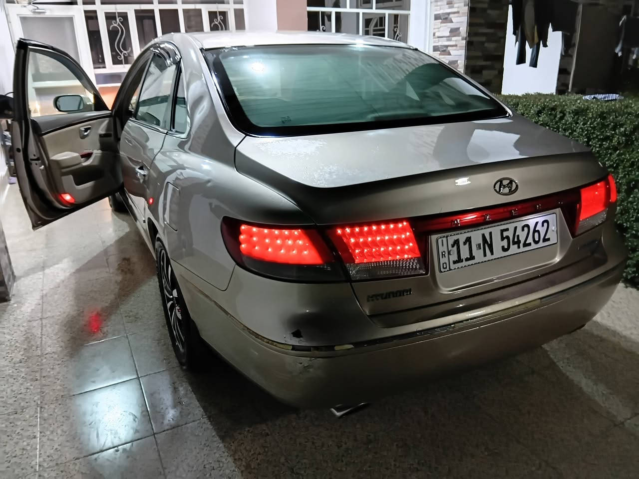 ازيرا لمتدد مفوله للاخير 
2007 خليجي محرك ٣٣٠٠ 
بأسمنا رقم بغداد 

للبيع فقط بدوون مراوس 78 وبيها مجال قليل 
*********** ديالى بعقوبه 
بدووون مراااااووووس 
مصبوغه حزام فقط بدون ضربه بدون معجون بدون حادث مجرد صبغ  جارده ونصبغت 
كير +مكينه +صدر جديد حاويه شرط كفاله 
((نقصها مشط تسيرن تعبان فقط ))
تبريد تدفئة فول 
منضومه زنون اصليه
