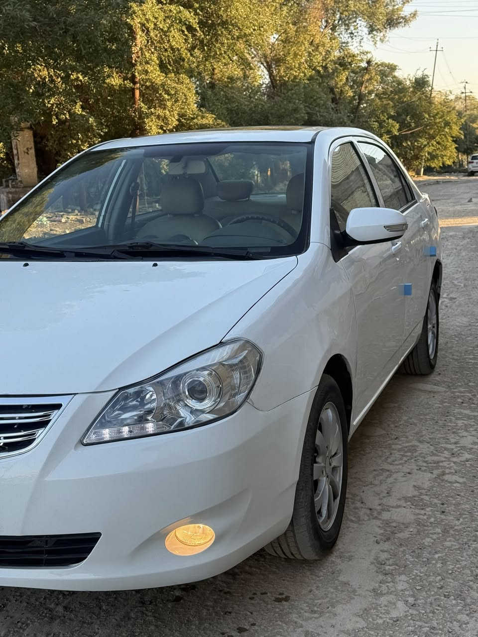 سلام عليكم للبيع بيوايدي جي اثري موديل ١٣ كير عادي محرك ١٦٠٠ وكير جاهزات مكفولات جاهزة من كلشي حداديه تبريد تايرات استخدام شخصي تحويل مباشر ثاني يوم مكانها بغداد حي الجهاد رقم الهاتف *********** السعر ٥٣$$
