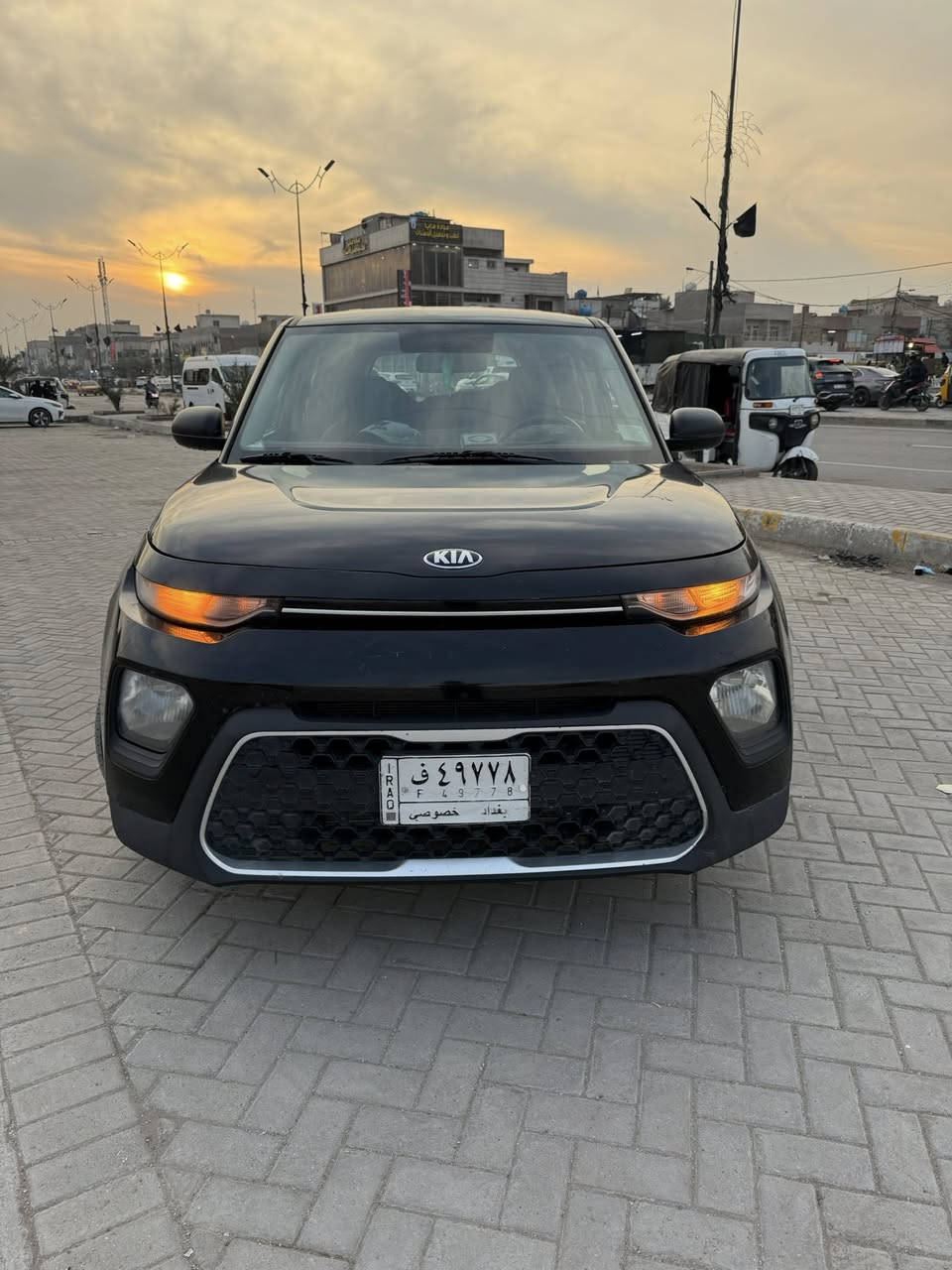 السلام عليكم مره رخصه الادمن
كيا صول موديل 2020 امريكي بدون تبديل 
حادثه جاملغ وباب السايق بدون تبديل 
ايرباك ستيرن وبردة 
سيارة خير من الله ما نقصه كولشي نضيفه 
تبريد ثلج 
صدر جديد 
تخم تاير جديد 
مواصفات تحكم ستيرن 
شاشه كار بلاي 
منفذ يو اس بي 
نضام نيرمال وسبورت 
محرك 2000 دوش 
كير اي تي 
خير من الله كفاله عامه قبل فتره سويت ادامه للمحرك 
السيارة مجهزة من كولشي 
مكاني بغداد المدينه و شارع فلسطين 
سعره 133 وبيه مجال 
للأستفسار اتصال على ***********
