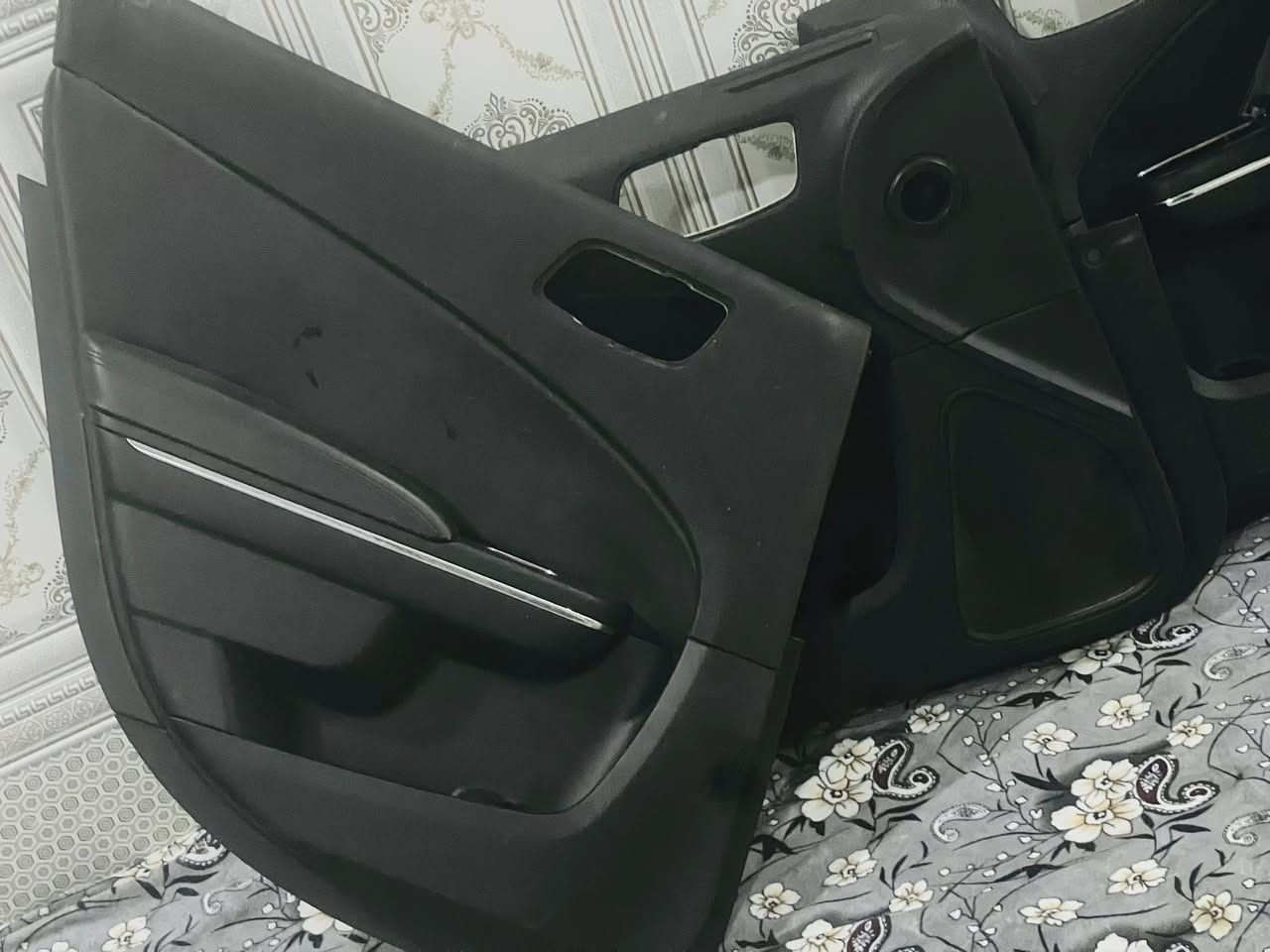 بطاين بوب جارجر نضافه ١٠٠٪؜ السعر ١٥٠ الف فقط ***********
