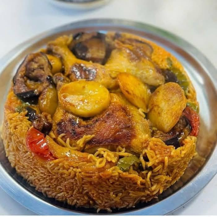 يتوفر غداء وعشاء  ،،،،للحجز ع الخاص
طبخ بيتي نظافه وطعم الحجز قبل ساعه ونص متوفر توصيل لحد ساعه واحده ليلا
 ***********
