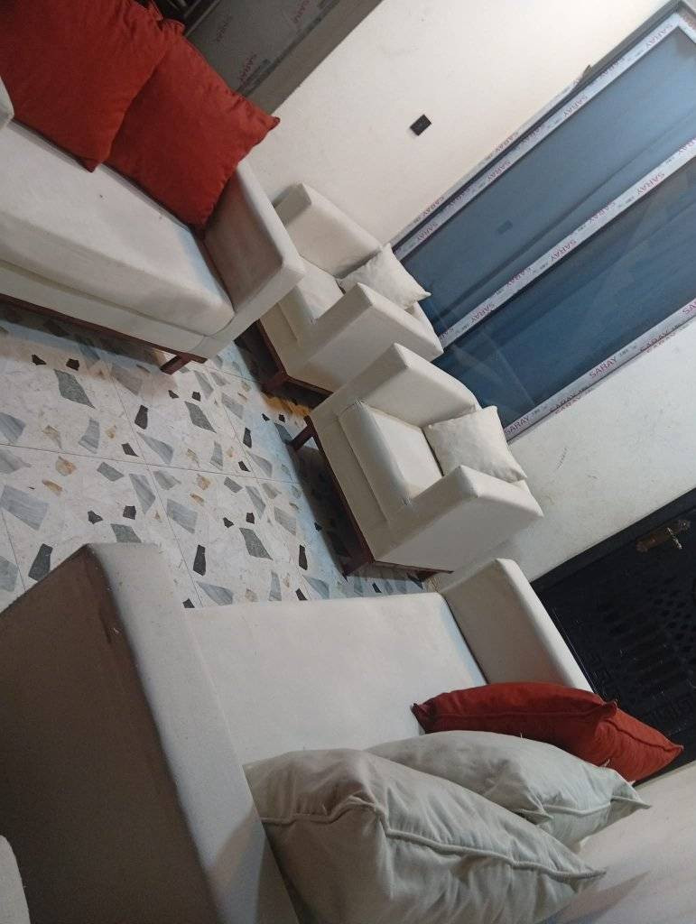 سلام عليكم تخم قنفات لبيع نضيف اي عيب مابي 250 سعره واكو توصيل كركوك شري يجي خاص 🌹🌹


**إذا كنت صاحب هذا الإعلان وتريد حذفه لأي سبب، رجاءا أرسل رسالة إلى الدعم الفني**