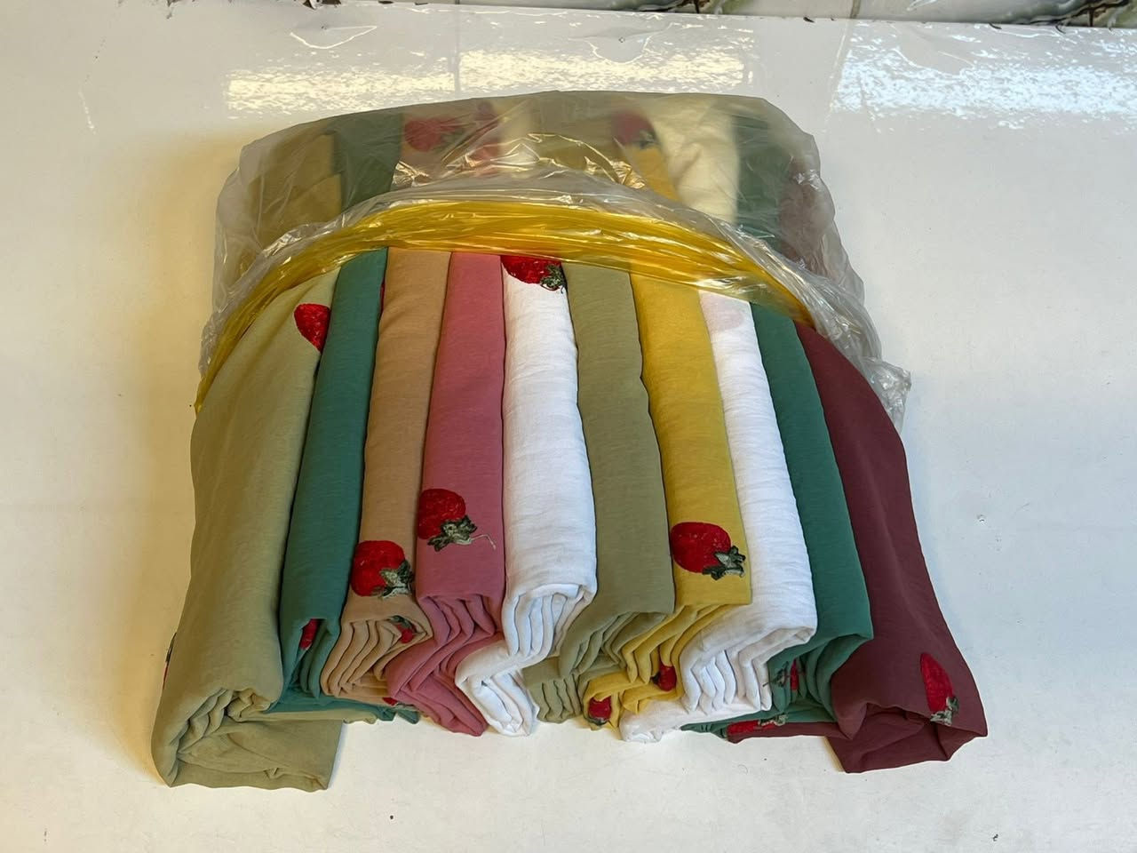 مرحبا زبائنه الكرام عرض جديد 🚕😍🚕#تخفيضات  #اقمشة 
/ للن مطرز مطاط اصلي 🤩🤩  /

درزن يحتوي 10 قطعه ب الوان   مختلفه 🔥🔥

لسرعه تثبيت الحجز ع الواتساب  ***********📞📞
 
او زورونا بغداد الشورجه سوق الاقمشه قرب مصرف الرشيد 🥰🌹

#أقمشة #تخفيضات #فولو #جملة #اقمشة #تخفيضات🌹😍 #جملة👑 #خياطة #ملابس_نسائيه #مشاهير #دشاديش_نسائيه
