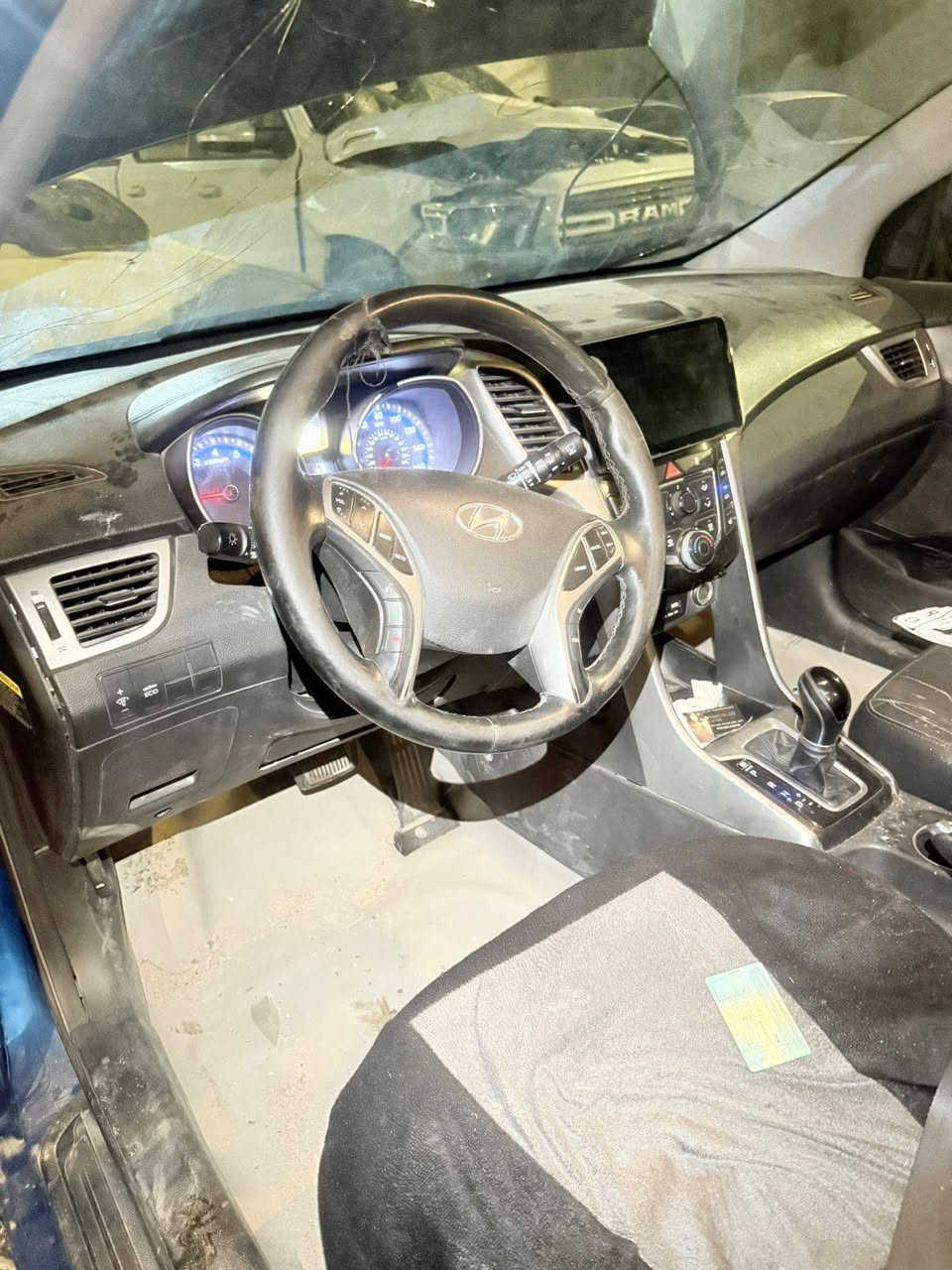 السلام عليكم النترا وارد امريكي رقم بصره نكليزي موديل 2017 فول موصفات ماعدا الفتحه مكينه 1800 ابيع على حادثها شغاله وتمشي مكان السياره بالبصرة السعر مناسب الشراي يتصل ويدلل مامتواجد ع خاص
‭*********** البصرة, العراق
