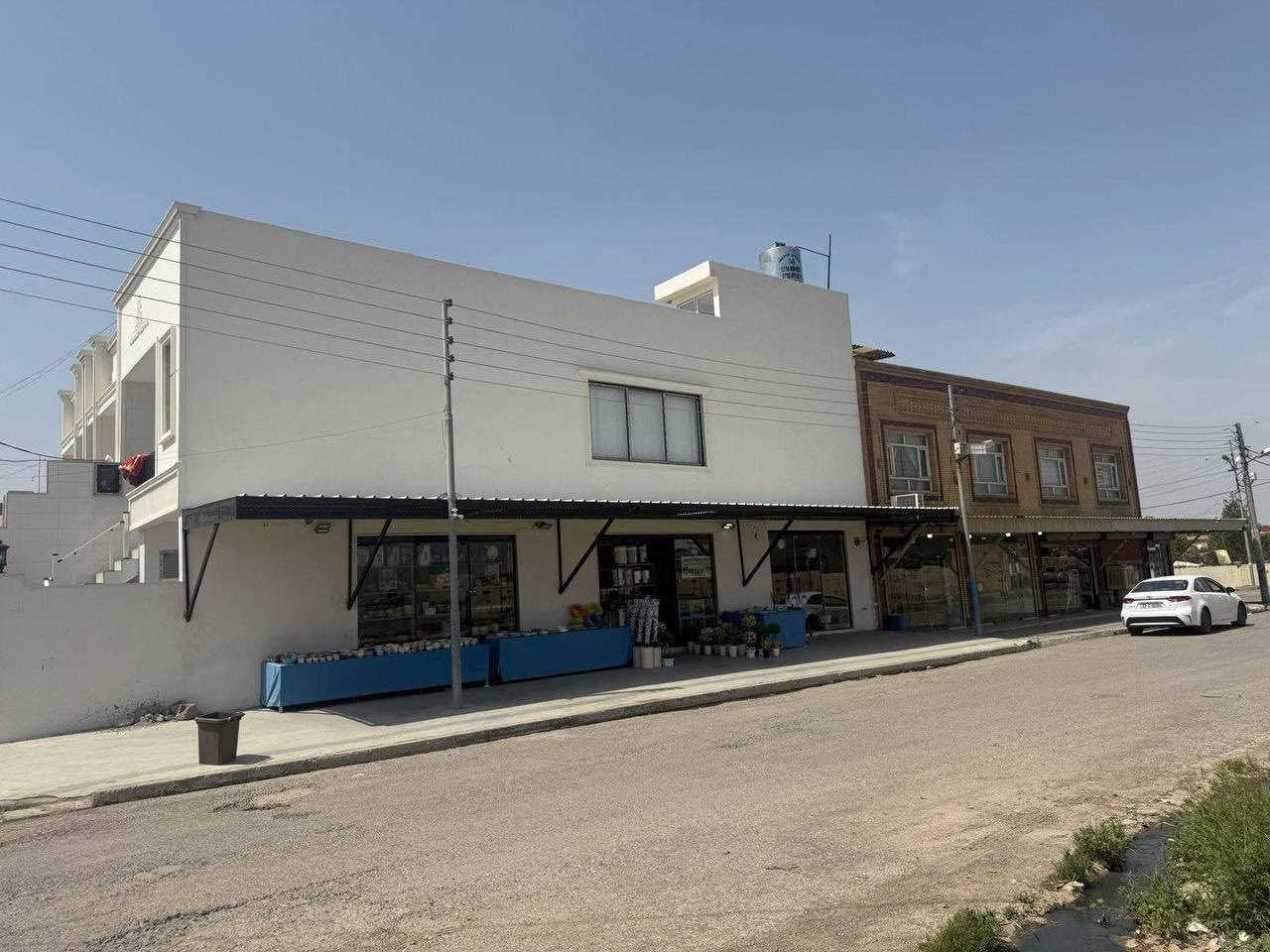 #بنايه_تجاريه120 م للبيع بوارد الشهري 850 الف حي 5 حساروك 
2محل و+شقه
للاستفسار:-
***********

***********

١١ دفتر ونص وبي مجال
