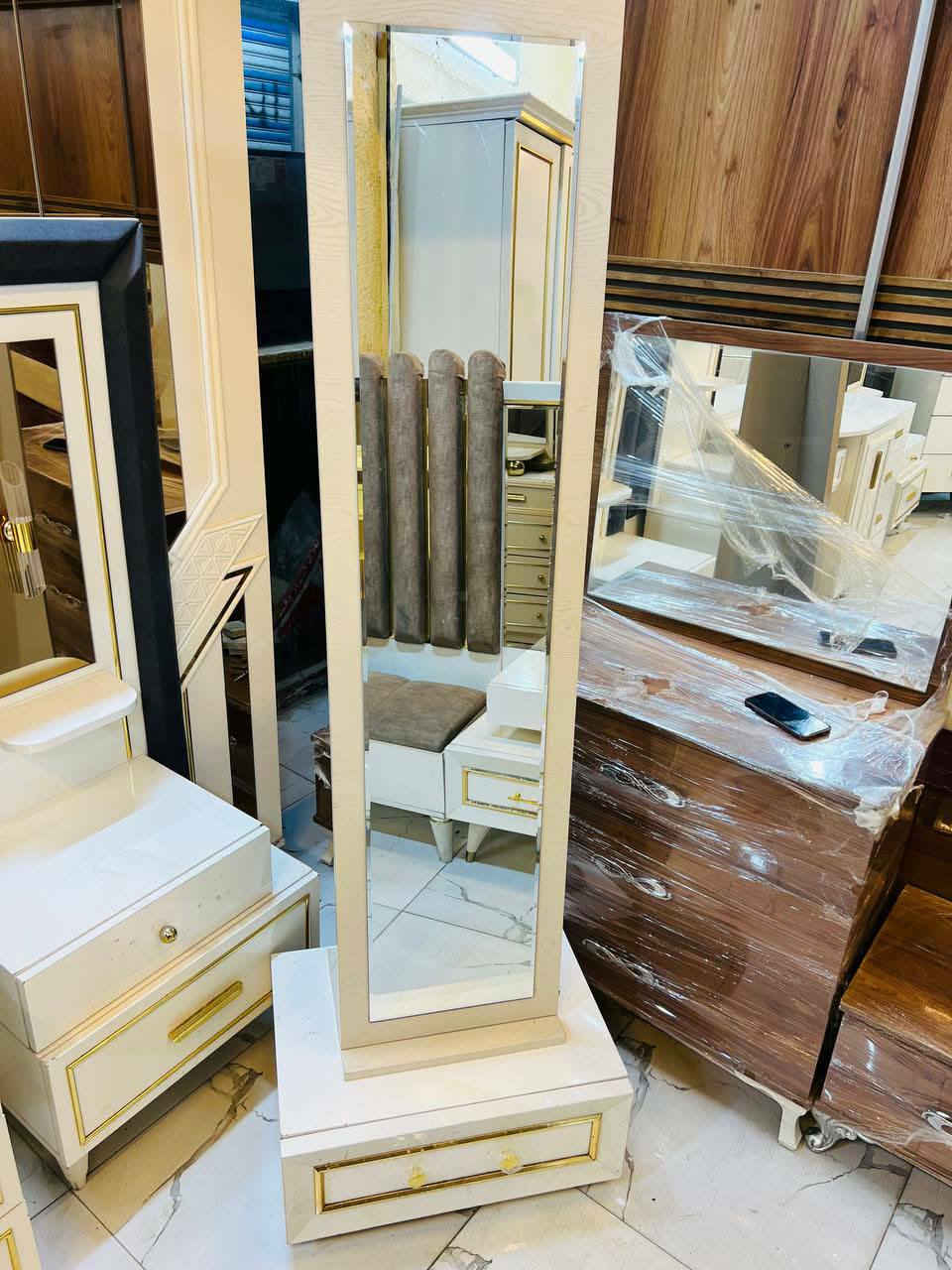 غرفه نوم تركي 9قطع شغل ثقيل للبيع استفسار حجز وتساب ***********
